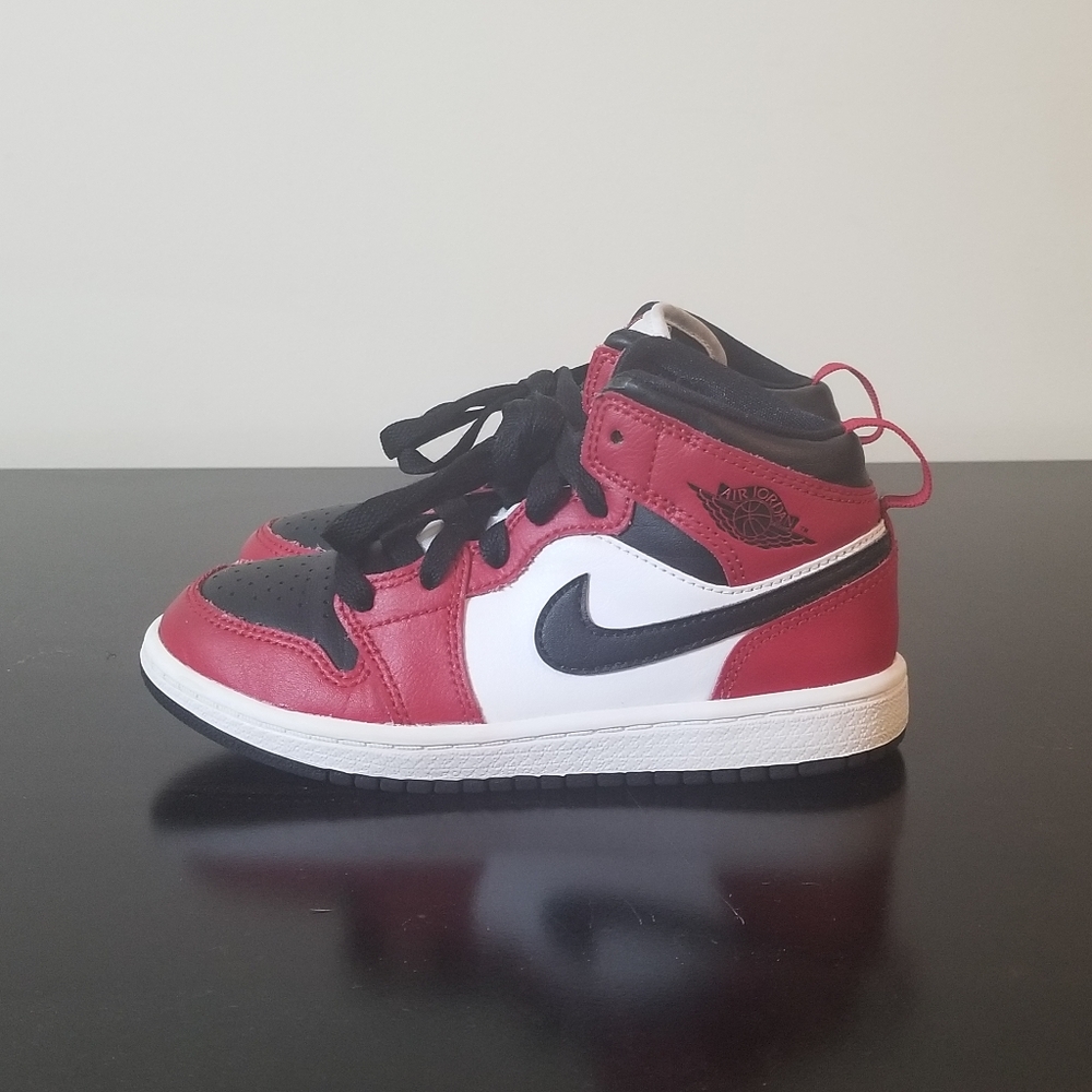 JORDAN 1 MID "CHICAGO" (PS)
